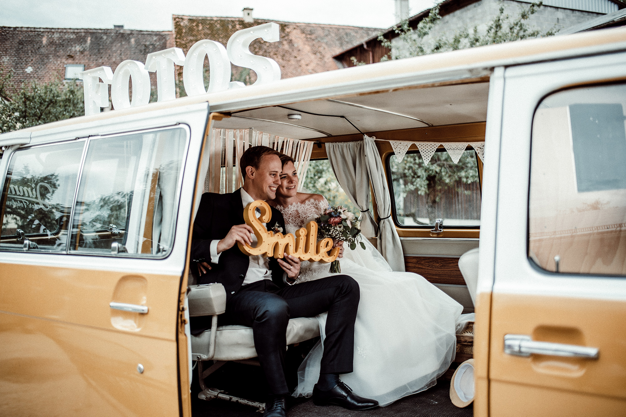 Hochzeit Fotobus Jimmy Photobooth Braut Bräutigam Trauung