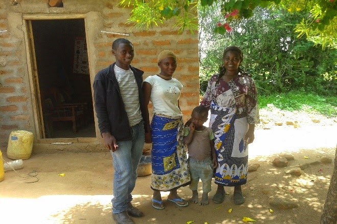 Ishmael together with his mother and siblings.