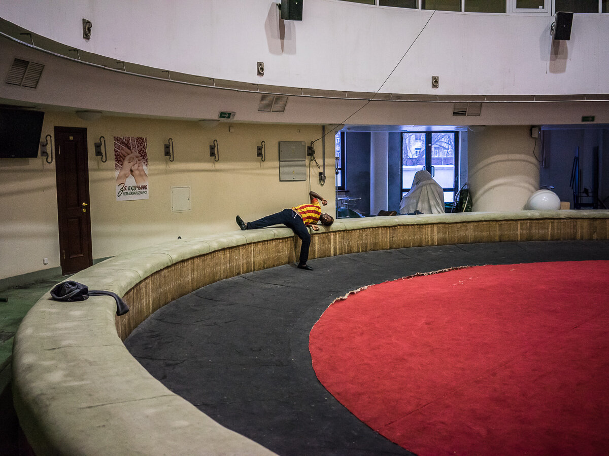  A circus performer from Ethiopia warms up during a rehearsal on Wednesday, November 25, 2015 in Minsk, Belarus. 
