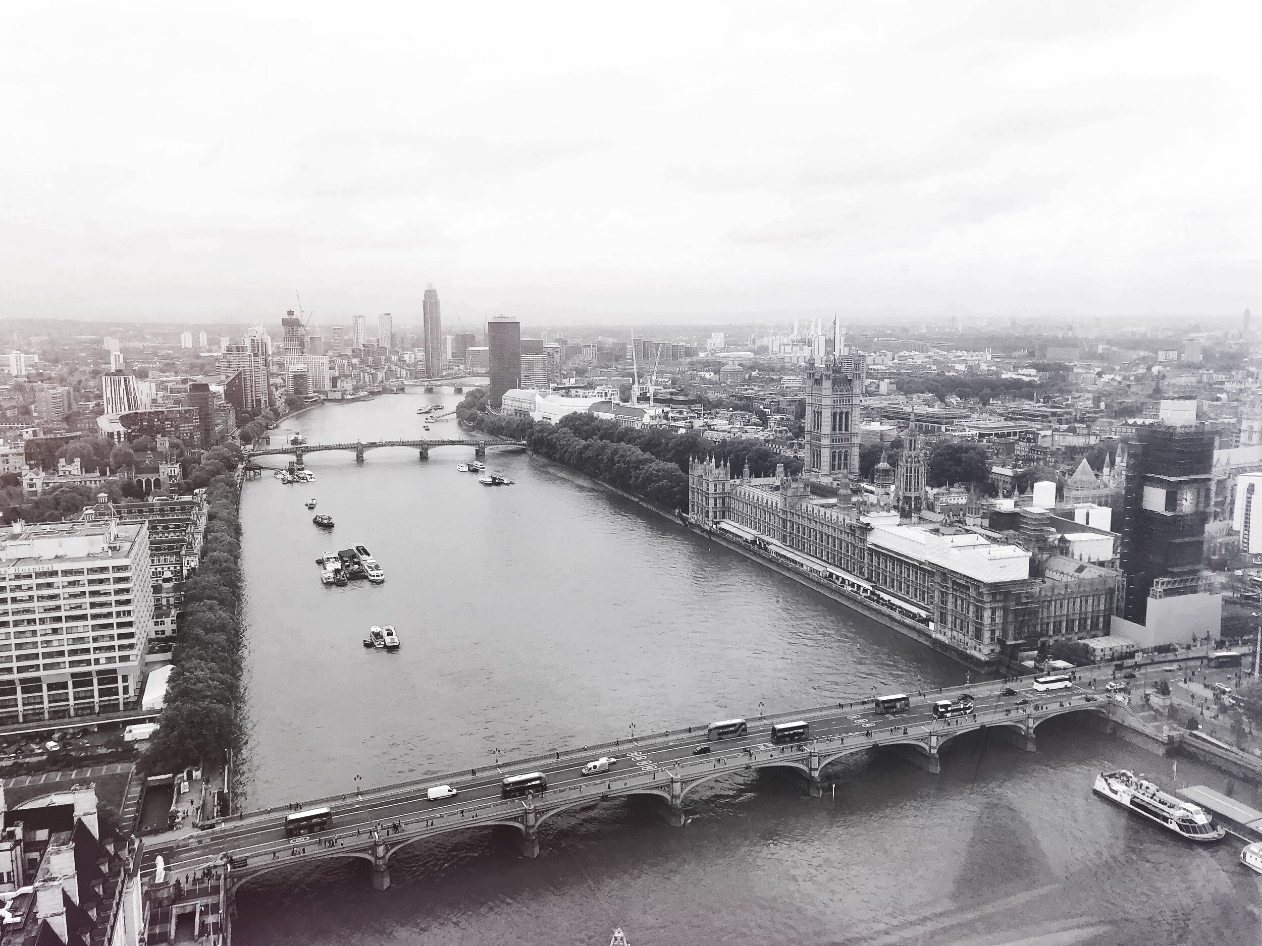  can you see Big Ben through the scaffolding? 