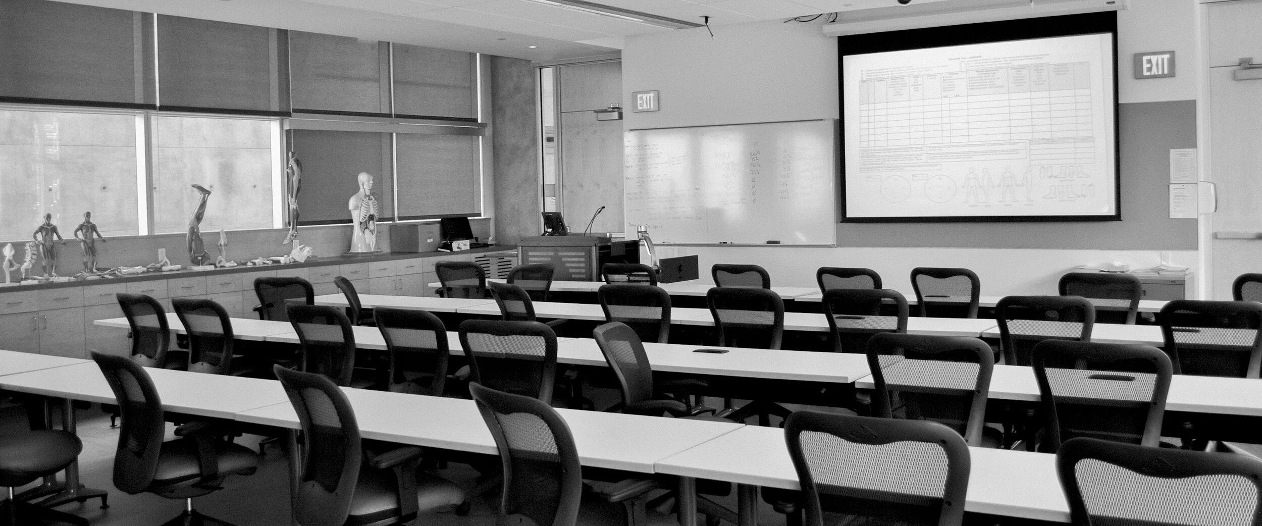 infinity-sound-work-higher-ed-bw-2x.jpg