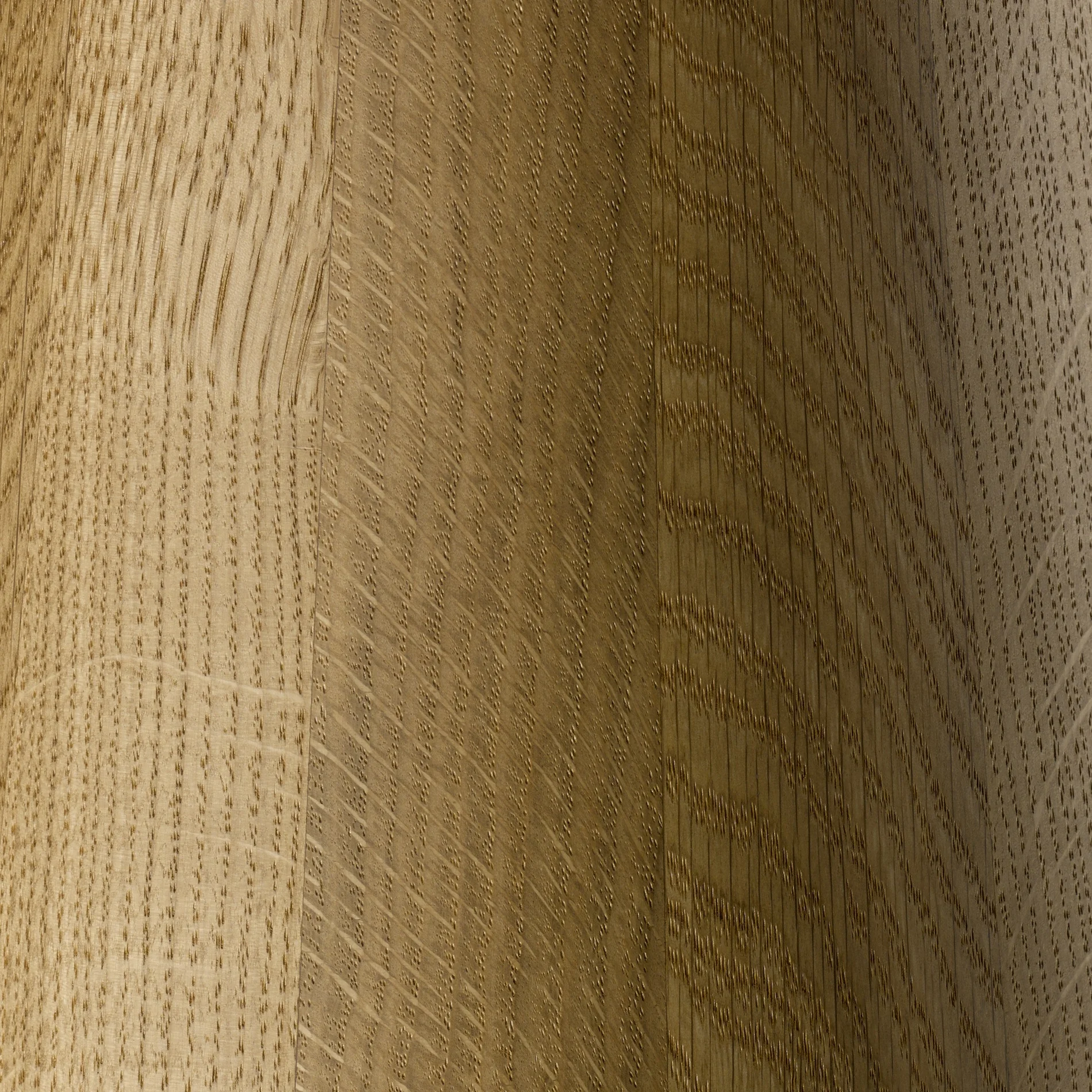 OILED OAK - Natural and finished with a clear microporous hard wax / oil.