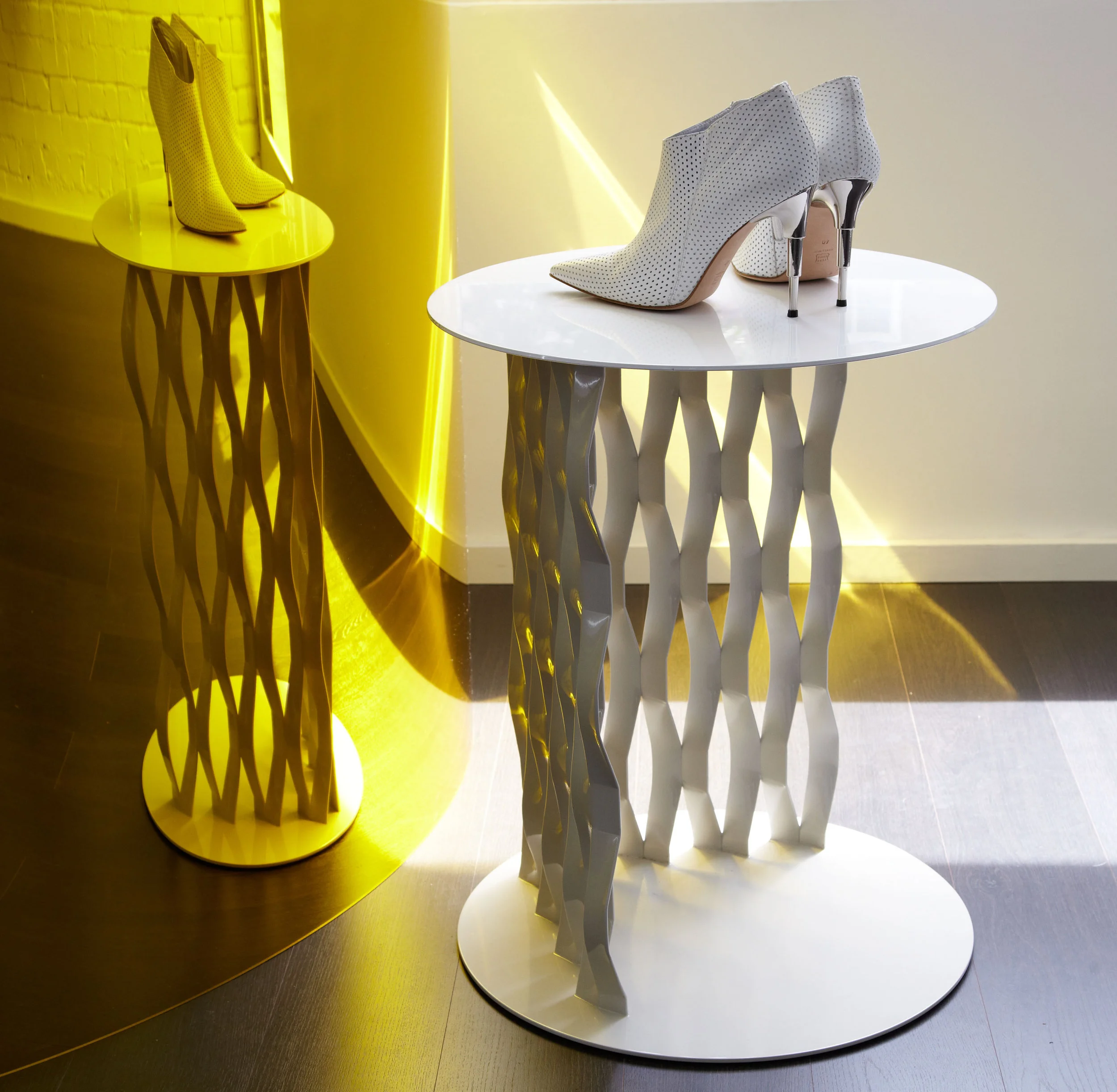 2 TN_HOL Display Detail.jpg