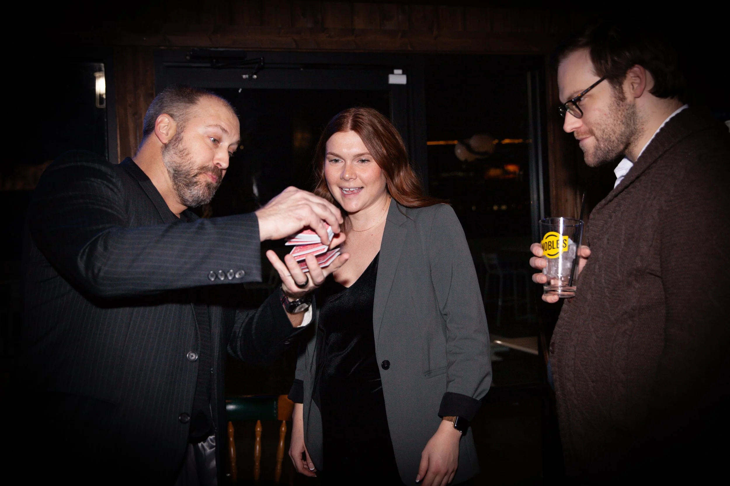 The Best Close Up Magicians to Amaze Your Audience