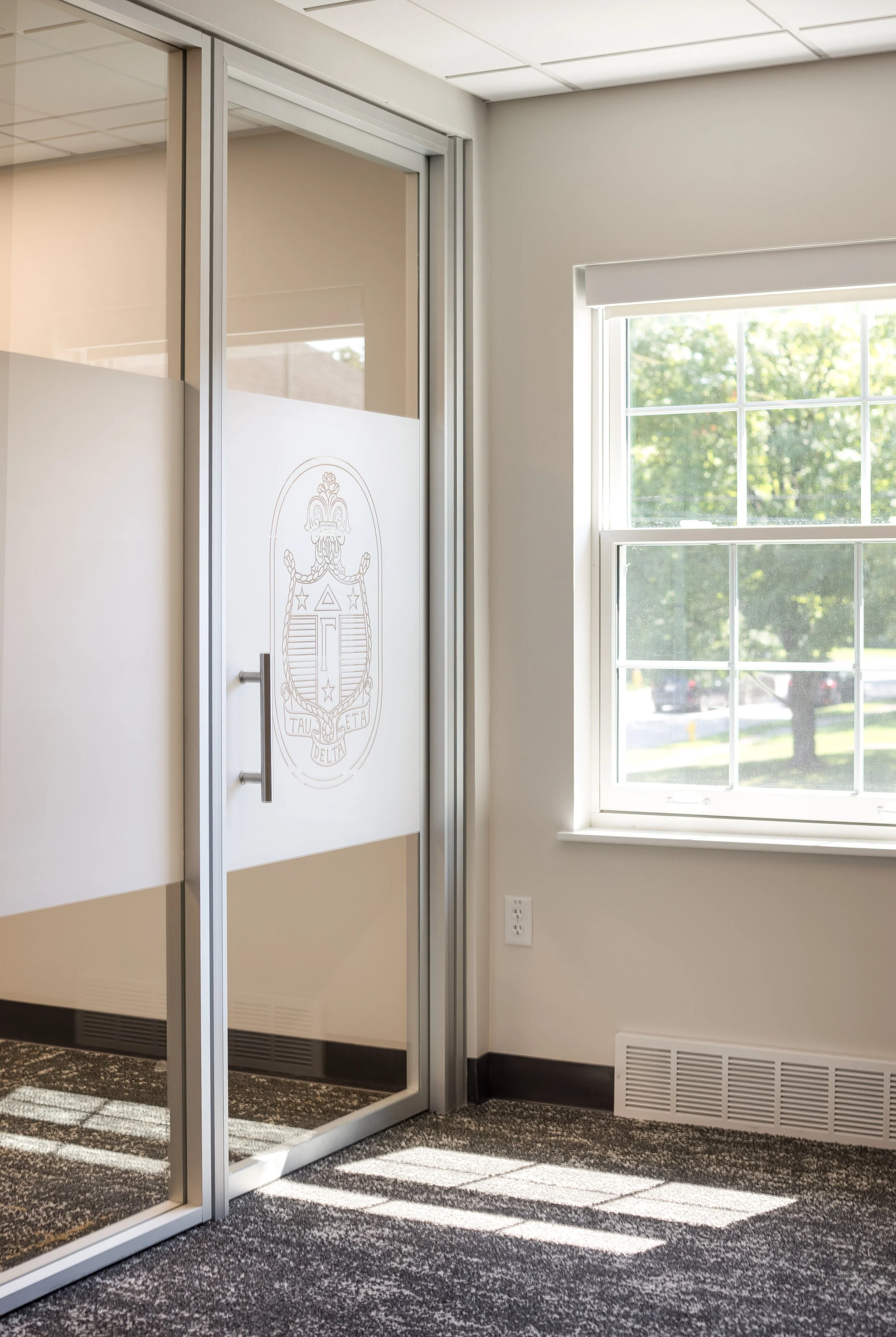 Delta Gamma-005.jpg