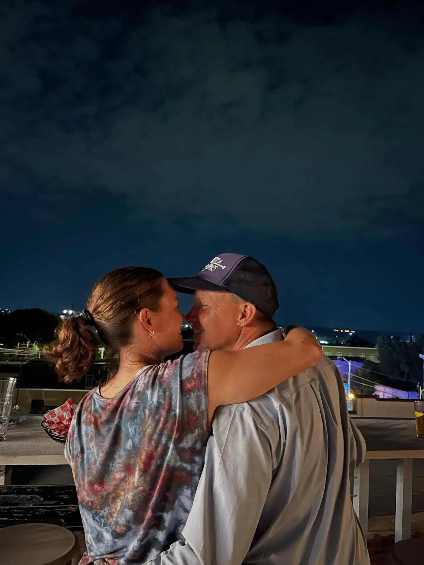 A perfect summer night with my love 👌🏼💘

SUP yoga with @hollyzajur thru my fav collab @waterfrontrva x @taoustudio 🌀

Oysters + burgers + beer at @boloseatery.rva rooftop 🦪🍻