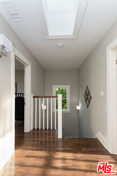 101 South Ridgewood Place 16.jpeg