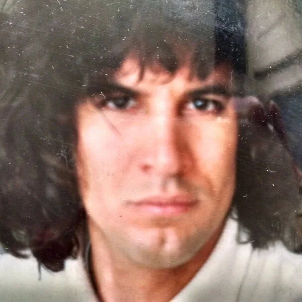 Is this real life, is this just fantasy? Thought I'd begin the week by sharing this major throwback moment of me paying homage to Freddie Mercury. Enjoy and have a beautiful week! xo