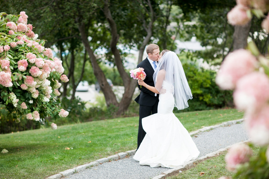  Maine Wedding Photographers 