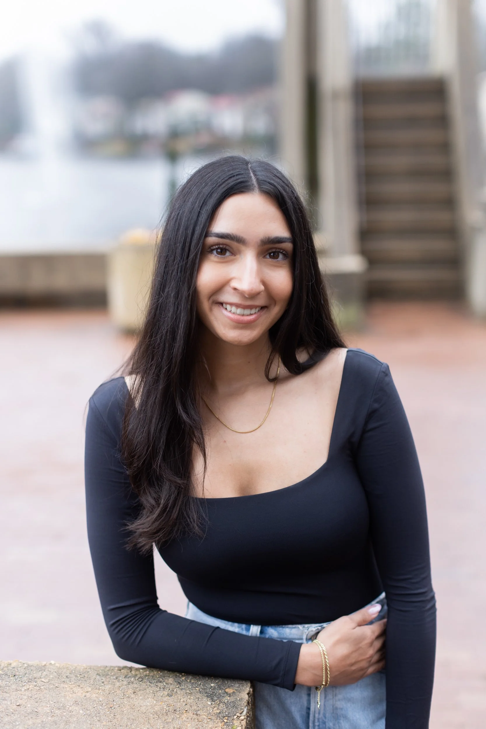 Lumina_Senior_Portraits_2025_Reston_0002.jpg