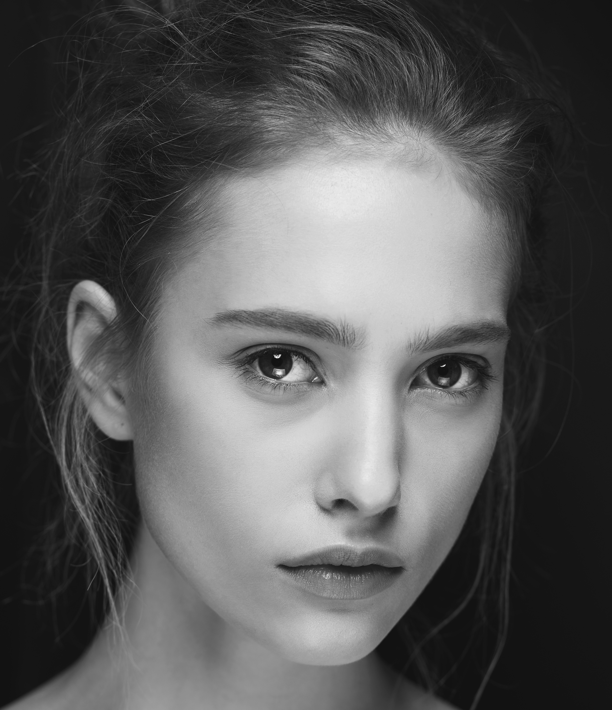 BW_Model_Brows.png