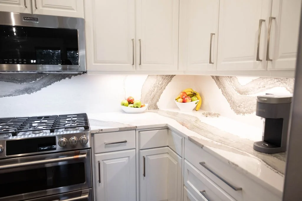 Contemporary Transitional Outdoor Kitchen Remodel by Milan Stoneworks project photo 2