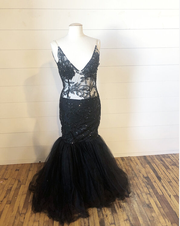 Why Should You Buy a Custom Prom Dress? — Beauty by Design ...