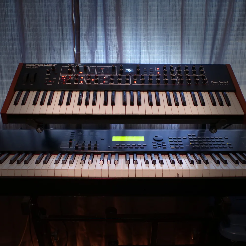 Keyboards Dave Smith Prophet REV2 // Yamaha S90es controller // Arturia Keylab 61 controller // Omnisphere // Kontakt // Lots of other software synths