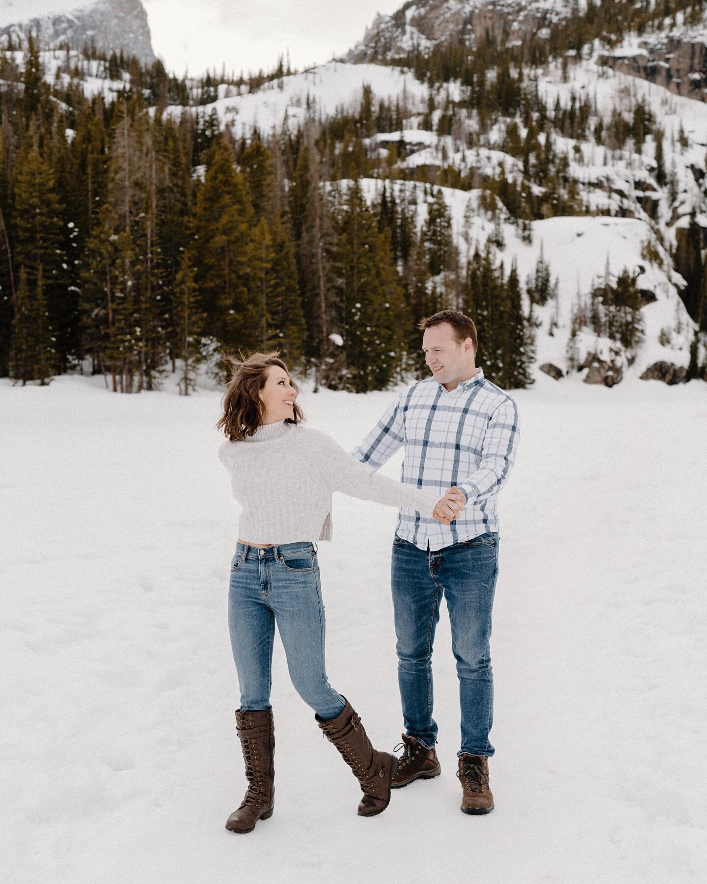 Colorado is seriously one of the coolest places in the world! We were both so stoked that we had the opportunity to travel there and photograph these two special humans celebrating their recent engagement! 
.
.
.
.
#coloradogram #coloradophotography 