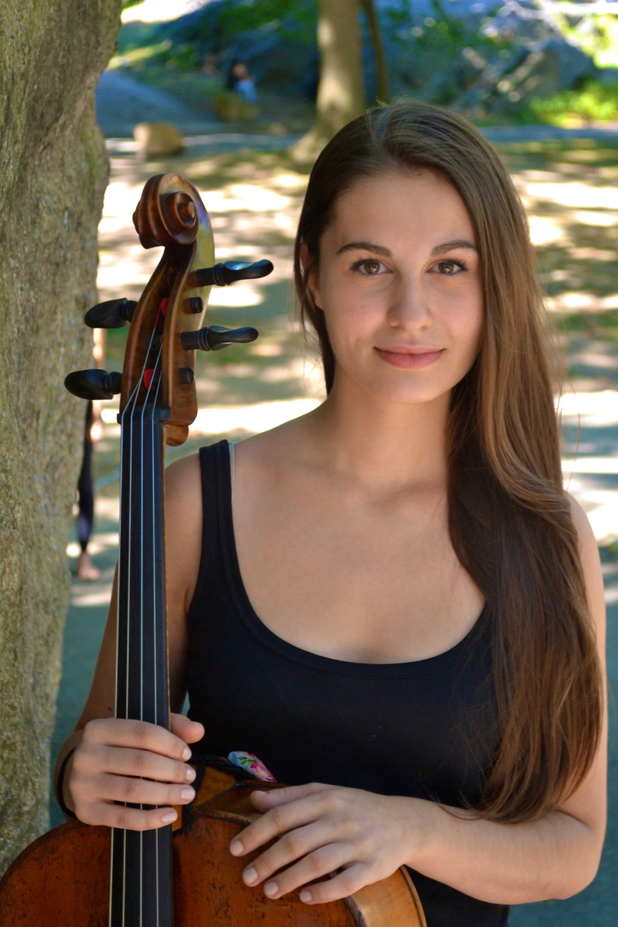 Madeline Fayette / Cello