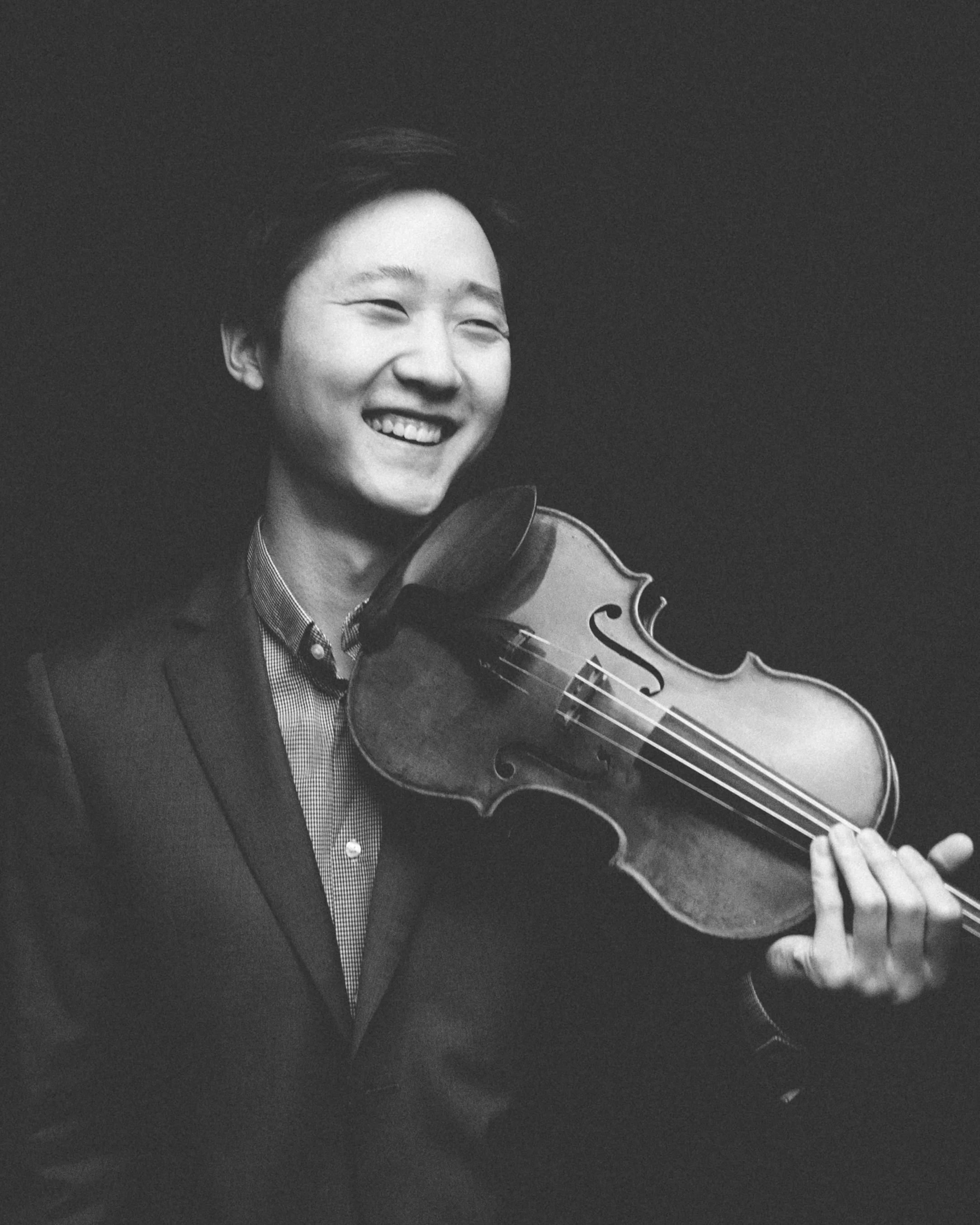 Sean Lee / Violin