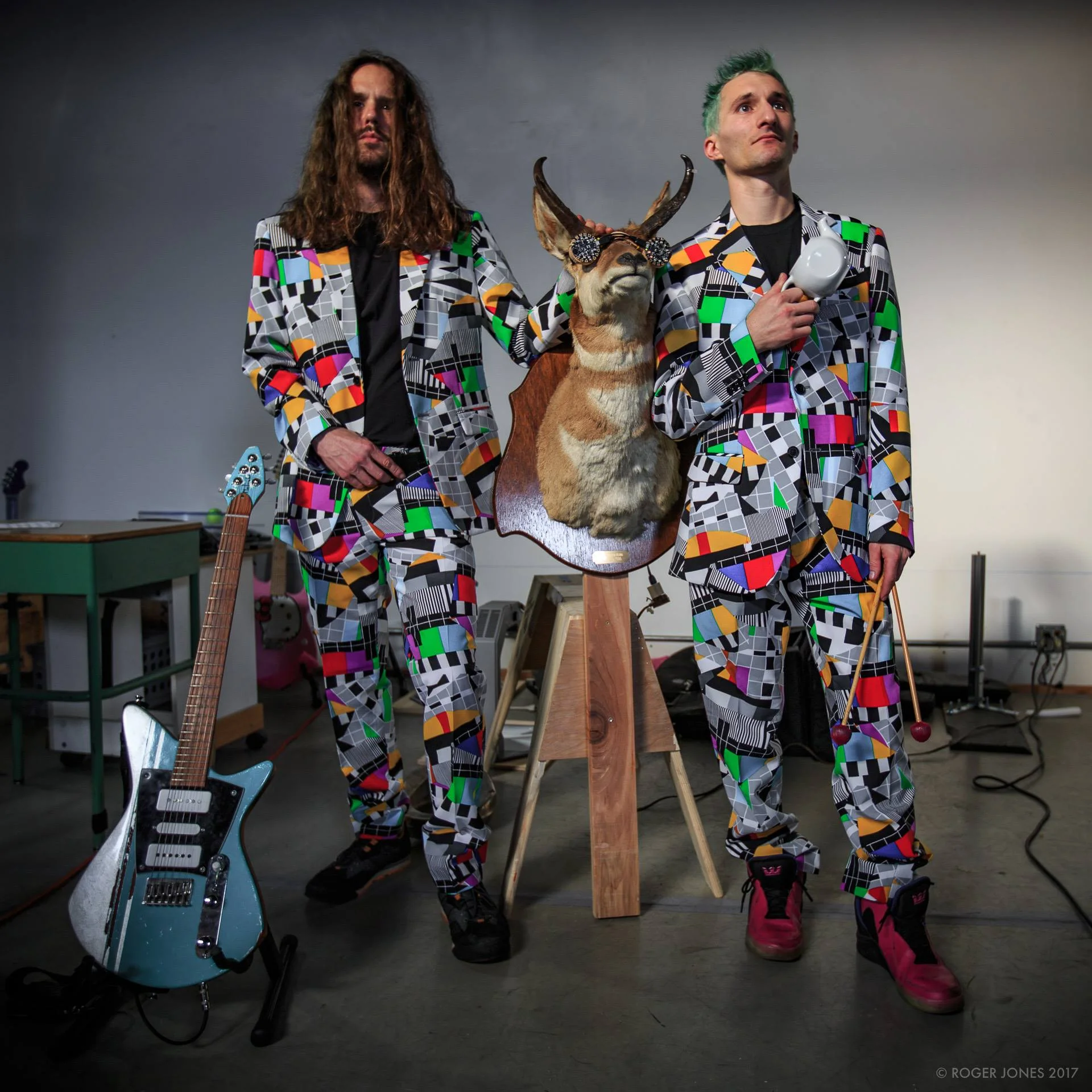 THE LIVING EARTH SHOW