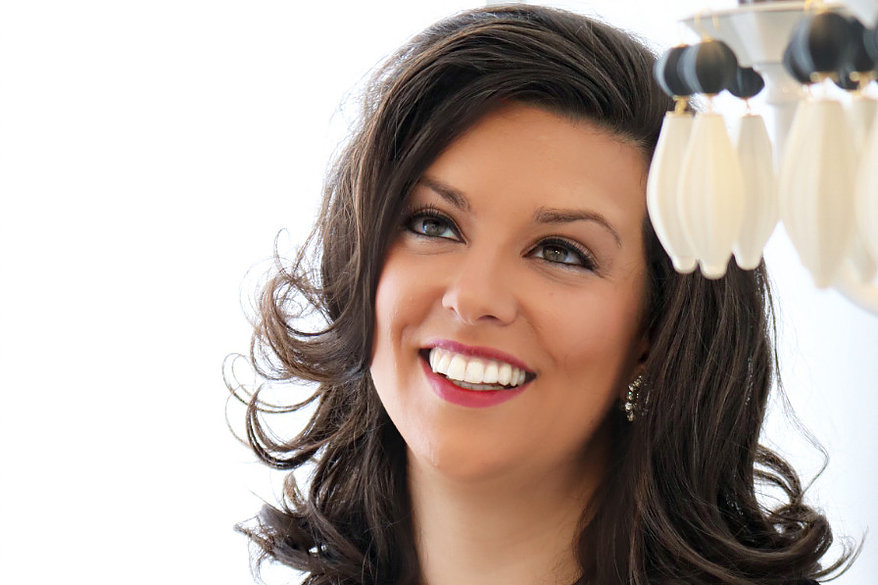 ELSPETH DAVIS / MEZZO-SOPRANO