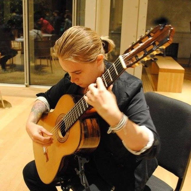 LIZ FAURE / COMPOSER/PERFORMER 