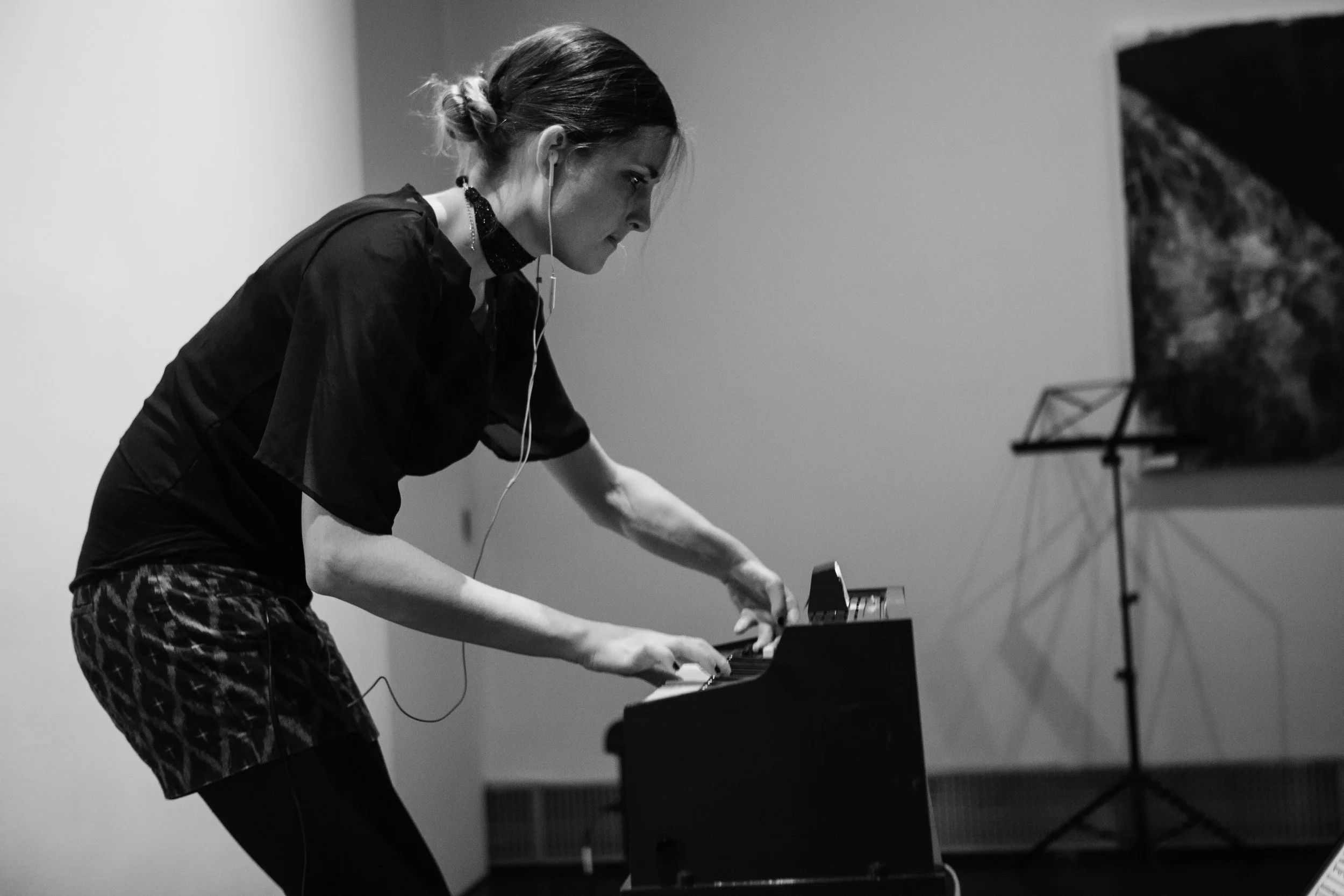 MOLLY JOYCE / COMPOSER/PERFORMER