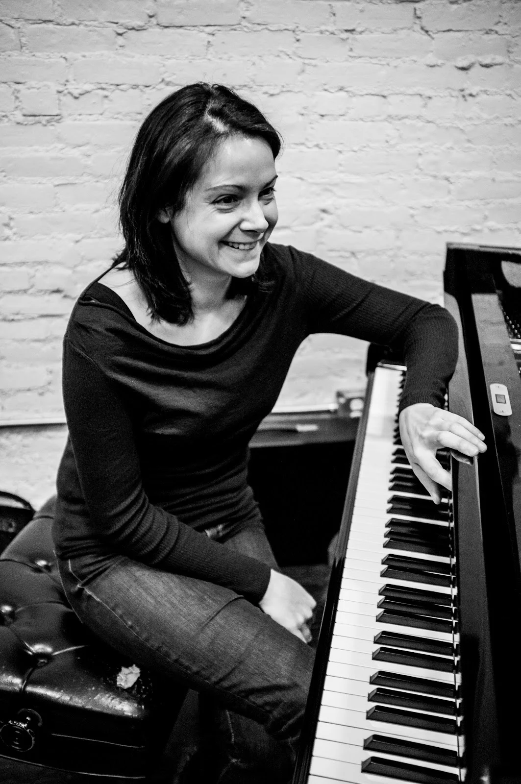 KRIS DAVIS / PIANO