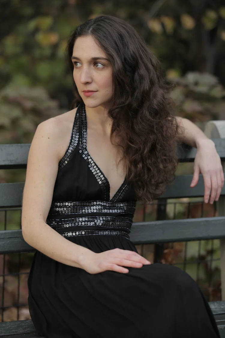 JULIA HAMOS / PIANO