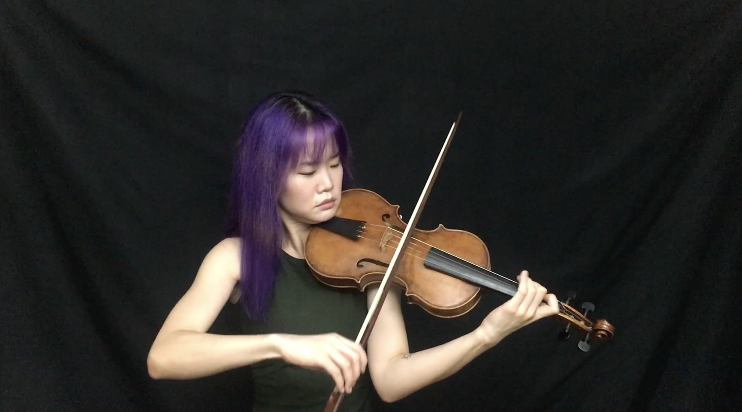 Katie Hyun performs "Presto from B Minor Partita"