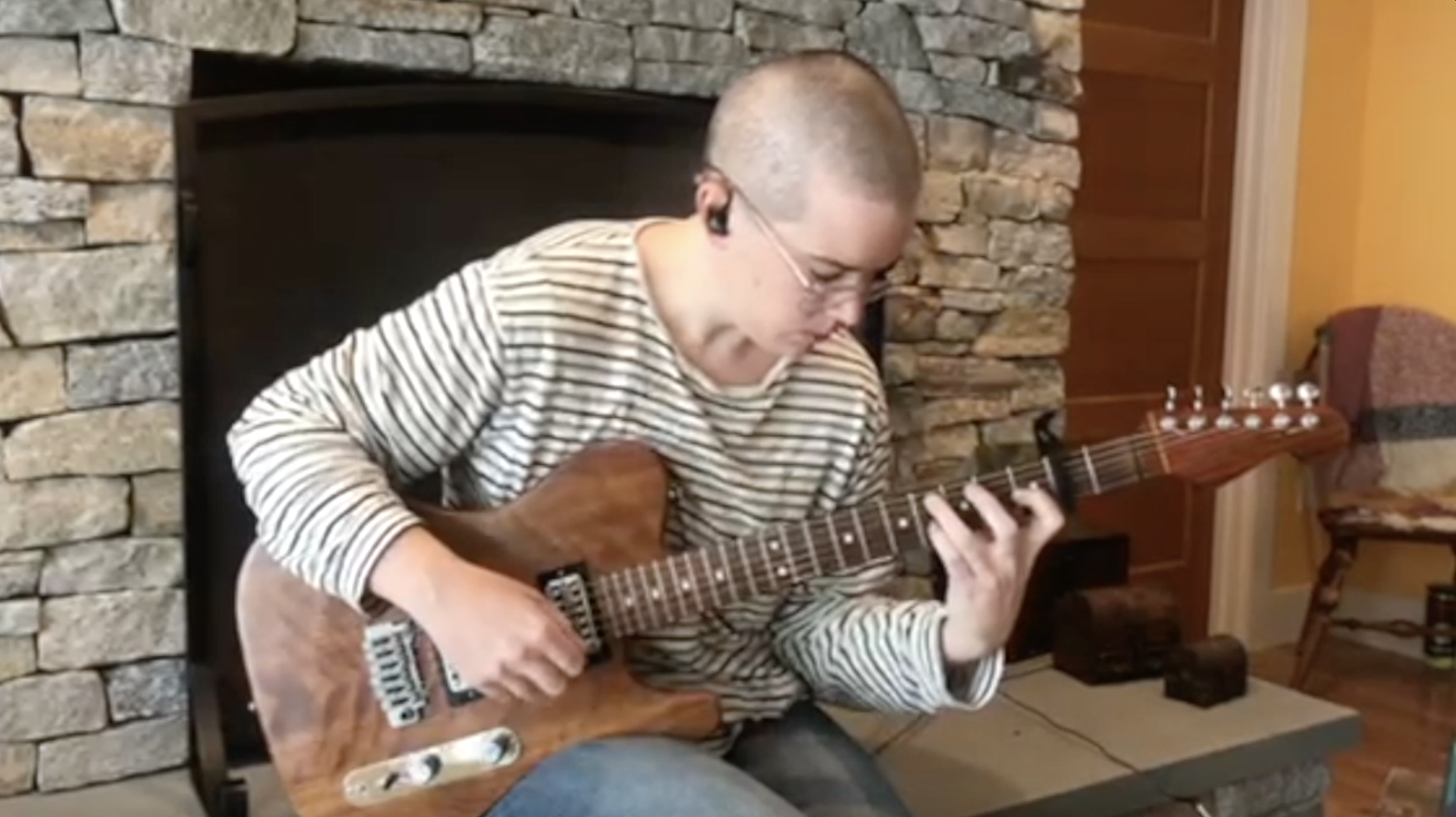 House Music: Liz Faure performs "Stealing Air"