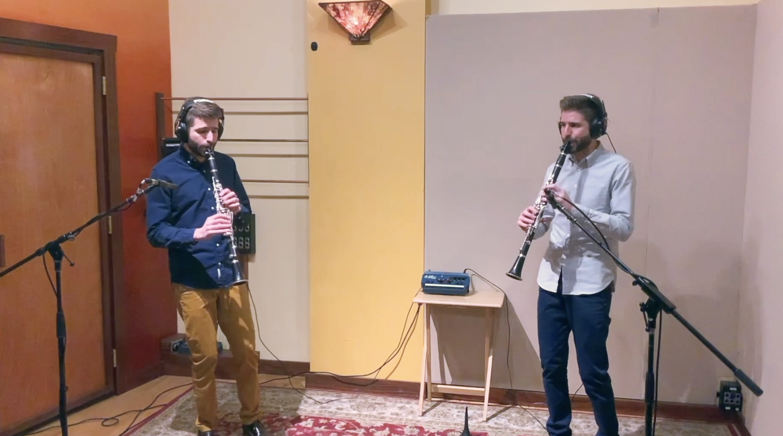 House Music: Louis Arques performs "Coco Pouco Louco"