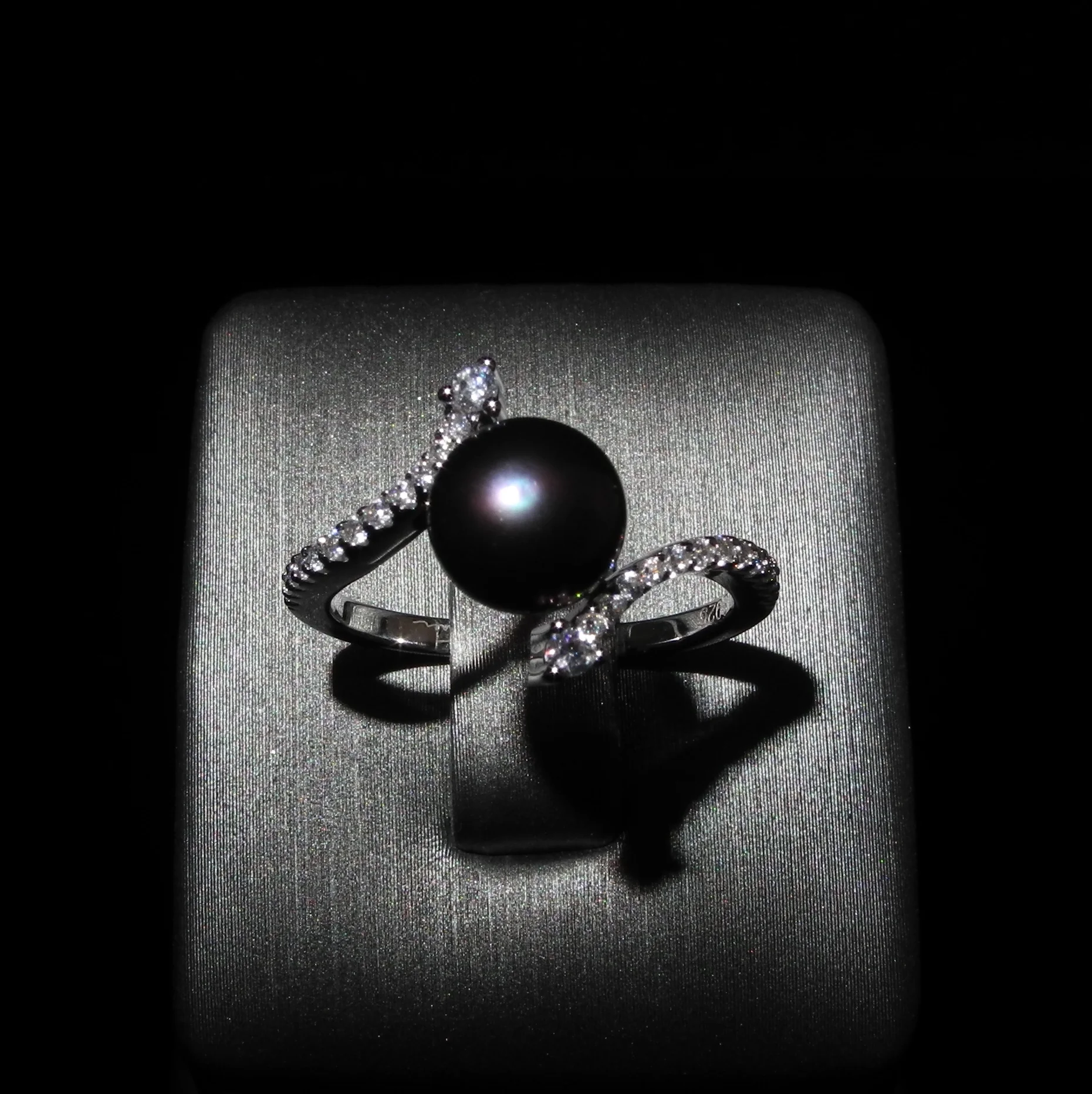 Black Pearly Swirl - 2.jpg