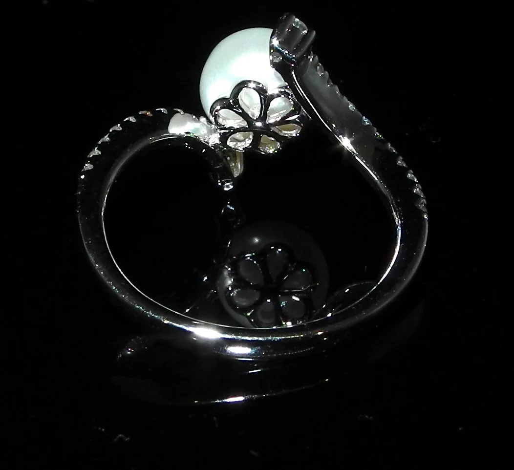 Pearly Swirl - 3.jpg