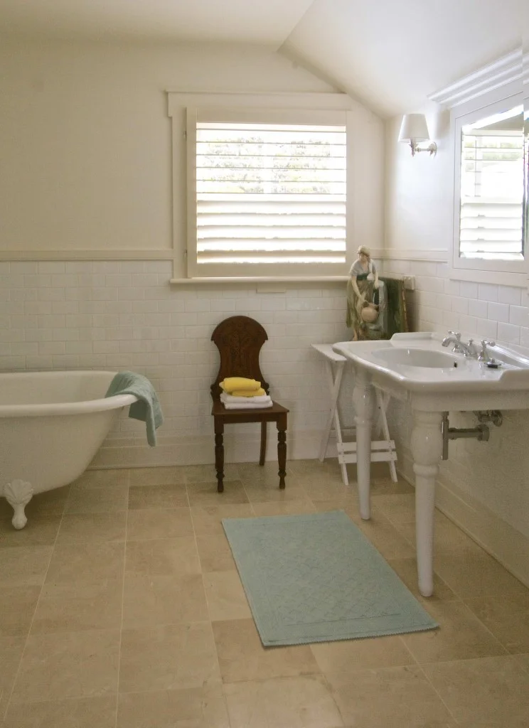 AB_Bowral_House_8-744x1024.jpg