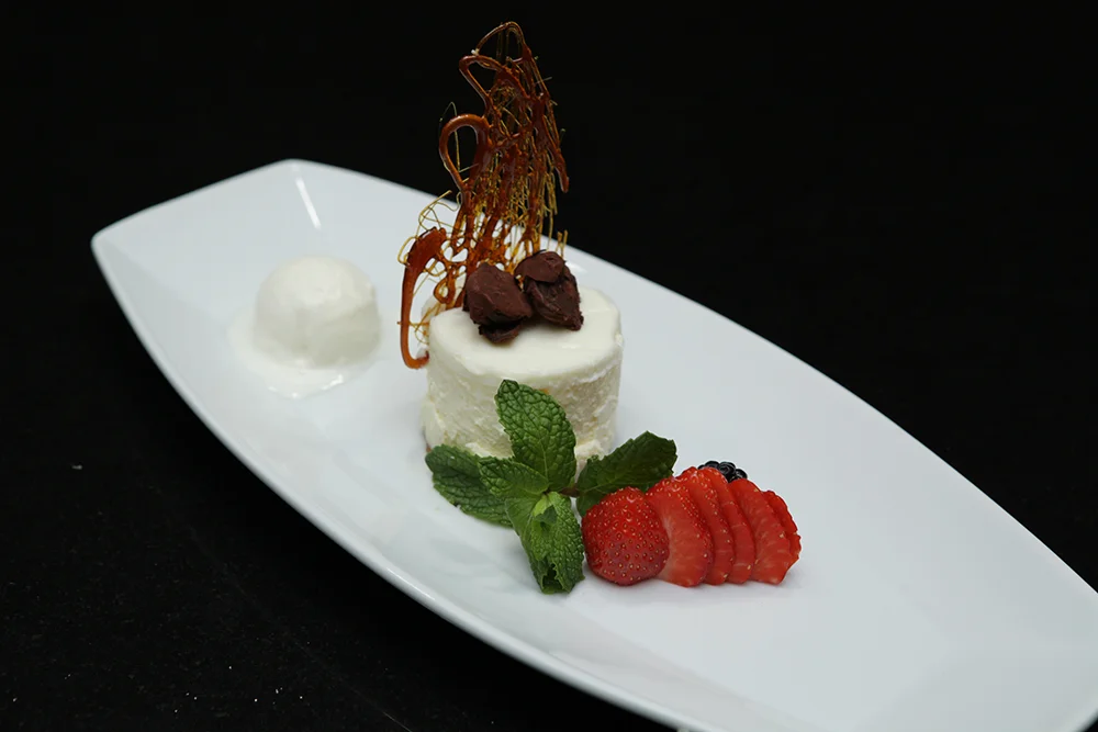 HS_Plated_Dessert_HomeiraStyle.jpg