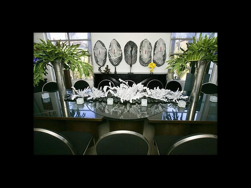 LA_Times_Goldestein_Residence_Dining_Table.jpg