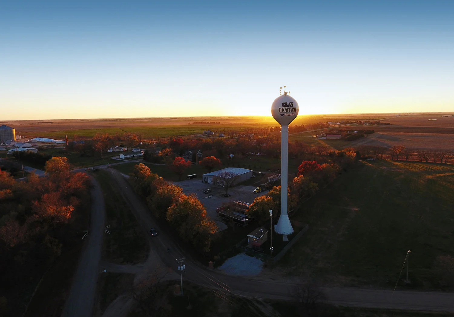 clay-center-water-tower-1.jpg