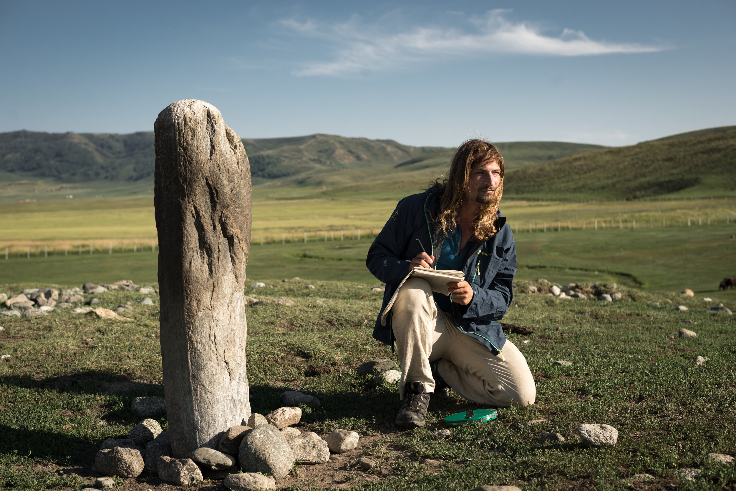 Dr. Gino Caspari is a Swiss archaeologist and explorer. The Fulbright alumnus and Columbia University graduate focuses on the discovery and analysis of millenia-old graves and ruins. Years of fieldwork, rigid academic training and a sense for adventure have led him to work in some of the wilder places on this planet. https://www.facebook.com/gino.caspari/ (Photo credit: M. Jendryke)