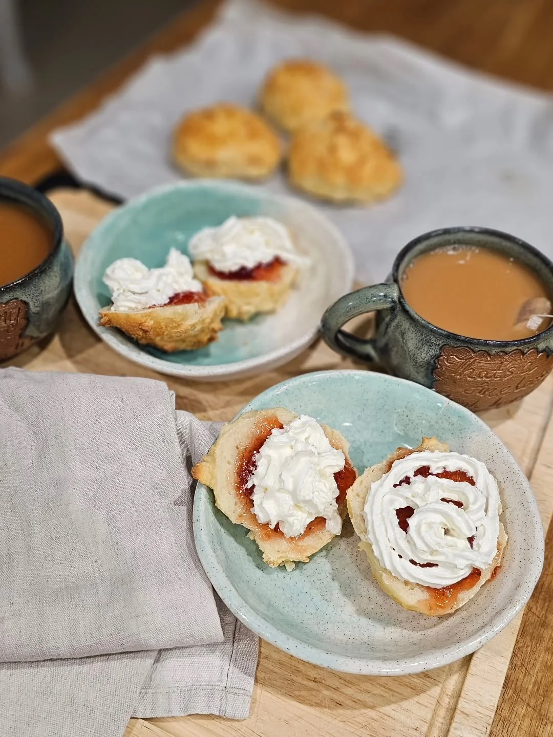 Is Devonshire tea a morning thing?
No idea. No rules. No regrets.

These are my favourite scones and they require just two ingredients, which feels illegal but also very aligned with my lifestyle:

🥣 300g self-raising flour
🍦 250g Greek yoghurt (us