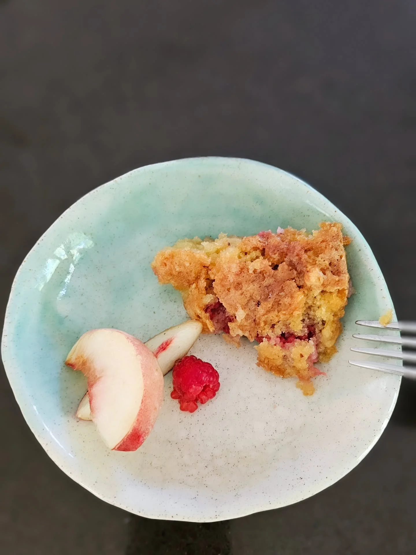 When your kid can bake a fancy-ass cake!

Peach, raspberry and hazelnut cake with marinated fresh fruit.

#DidntGetItFromHerMama
#HowDidThisHappen
#TheHylandHills