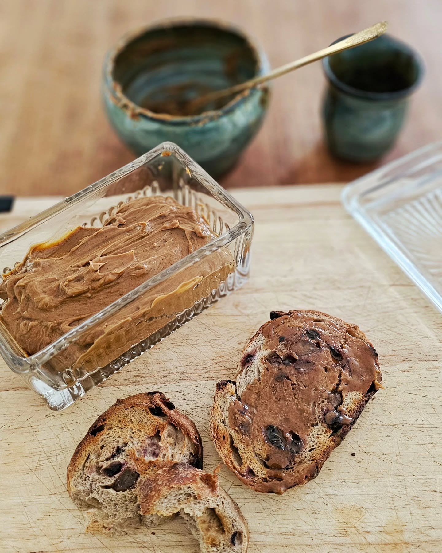 Just made espresso butter, and yep, it's as good (and as bad) as you'd think.

#TheHylandHills
#EspressoButter