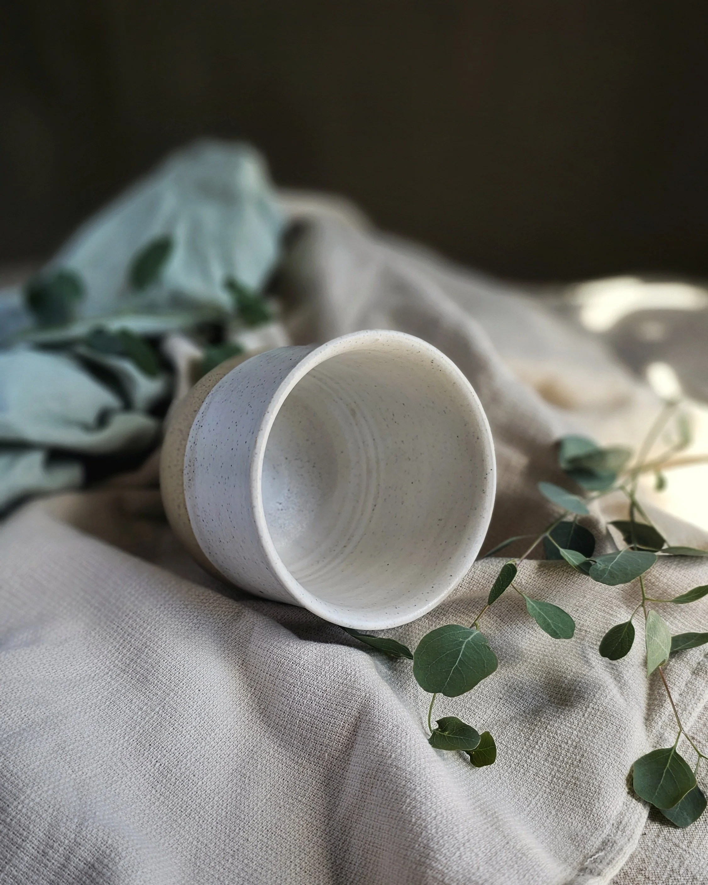 cosy cup_handleless_moonlight_inside.jpg