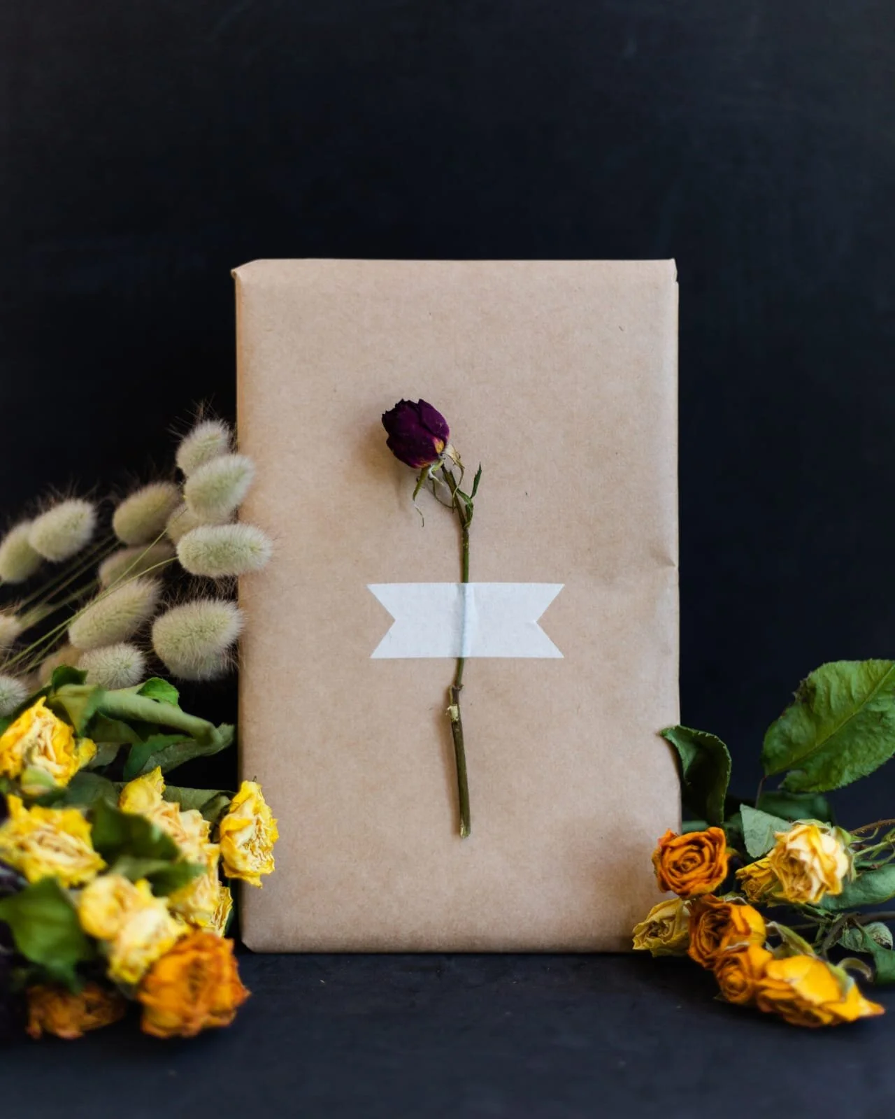 Black Friday: Late Night + Free Gift Wrapping