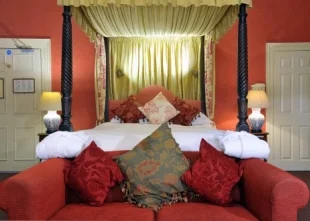 guest-house-b-and-b-in-bath.jpg