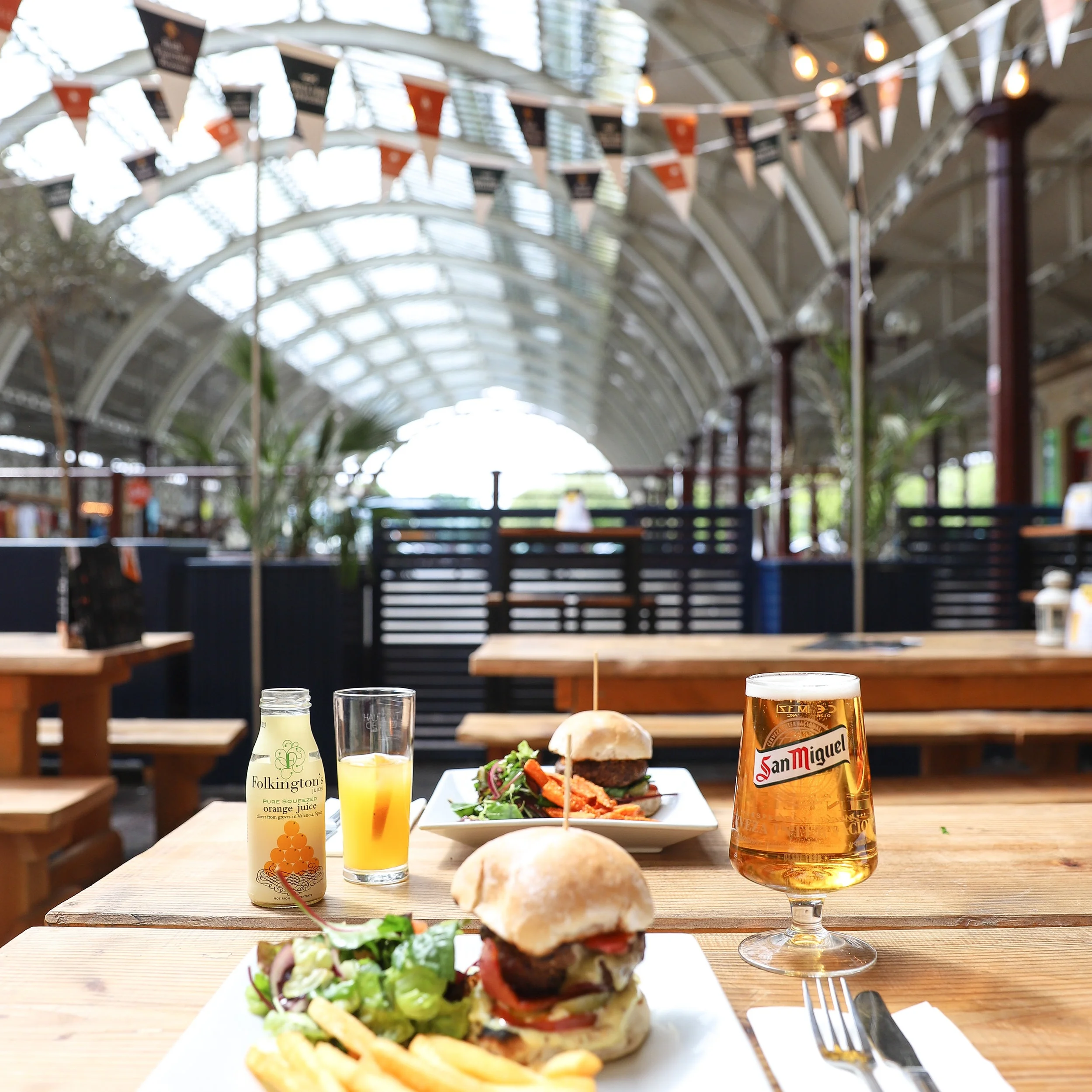 Burgers at Green Park Brasserie’s alfresco terrace