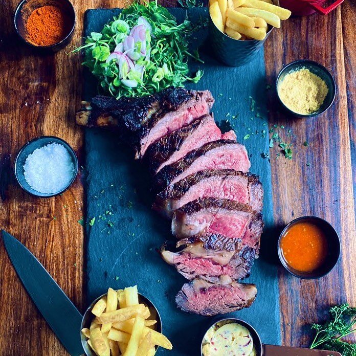 🥩 42oz Cote de Boeuf (for 2) from Newton Farm, Bath is back on our specials board this weekend 🙌 #streak #eatlocal #greenparkbrasserie #steakdinner #steaks #steakandchips #steakhouse #steaknight #steakporn #steaklover #foodies #foody #foodphotograp