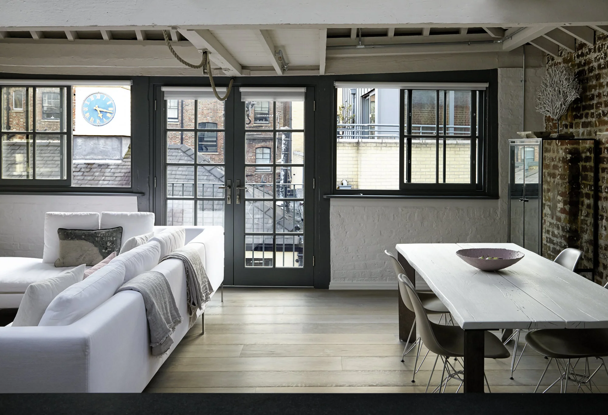 8a_20160816 BourletCloseInteriorTop-293.jpg