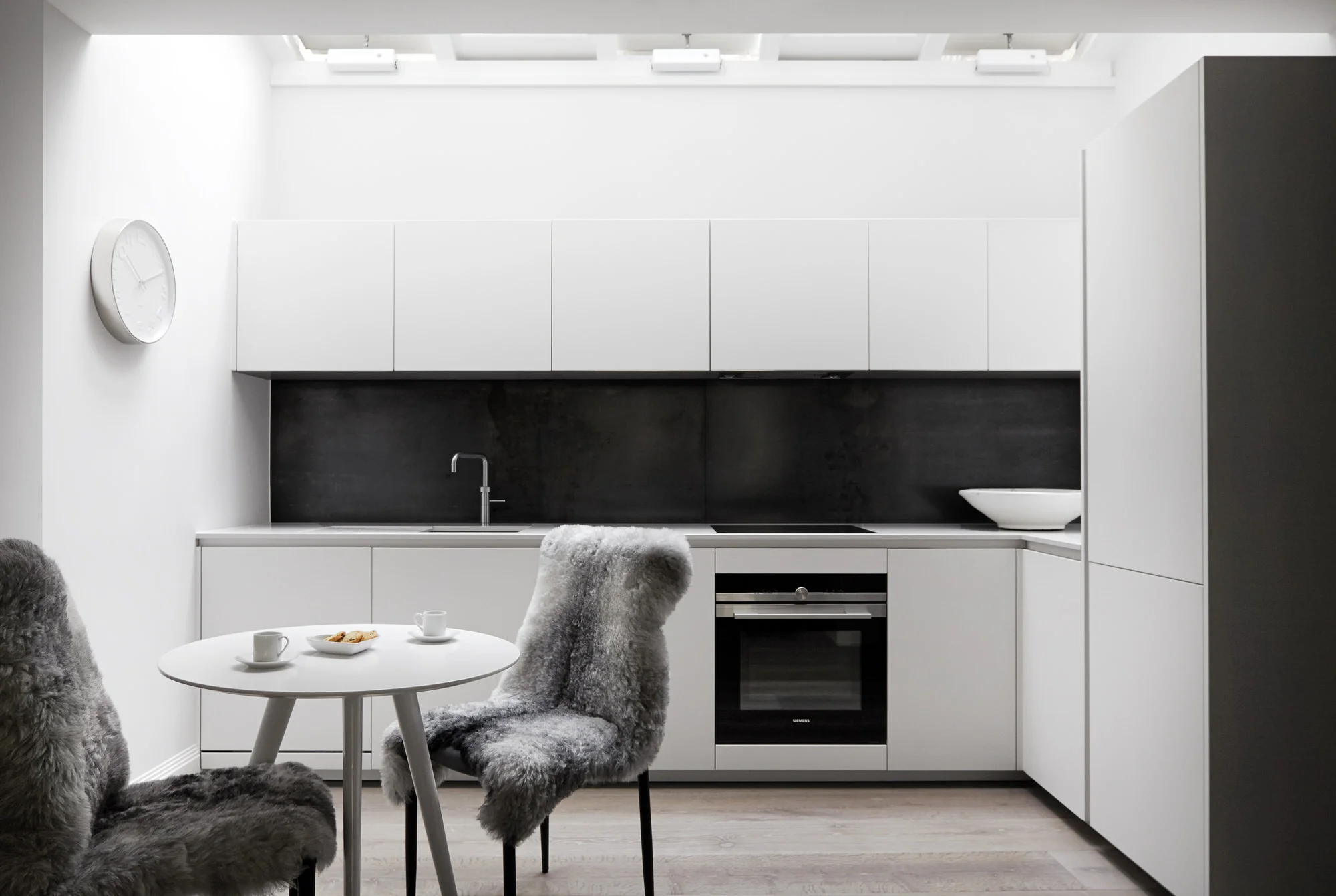 Apt 1 - 20160816 BourletCloseGround-067.jpg