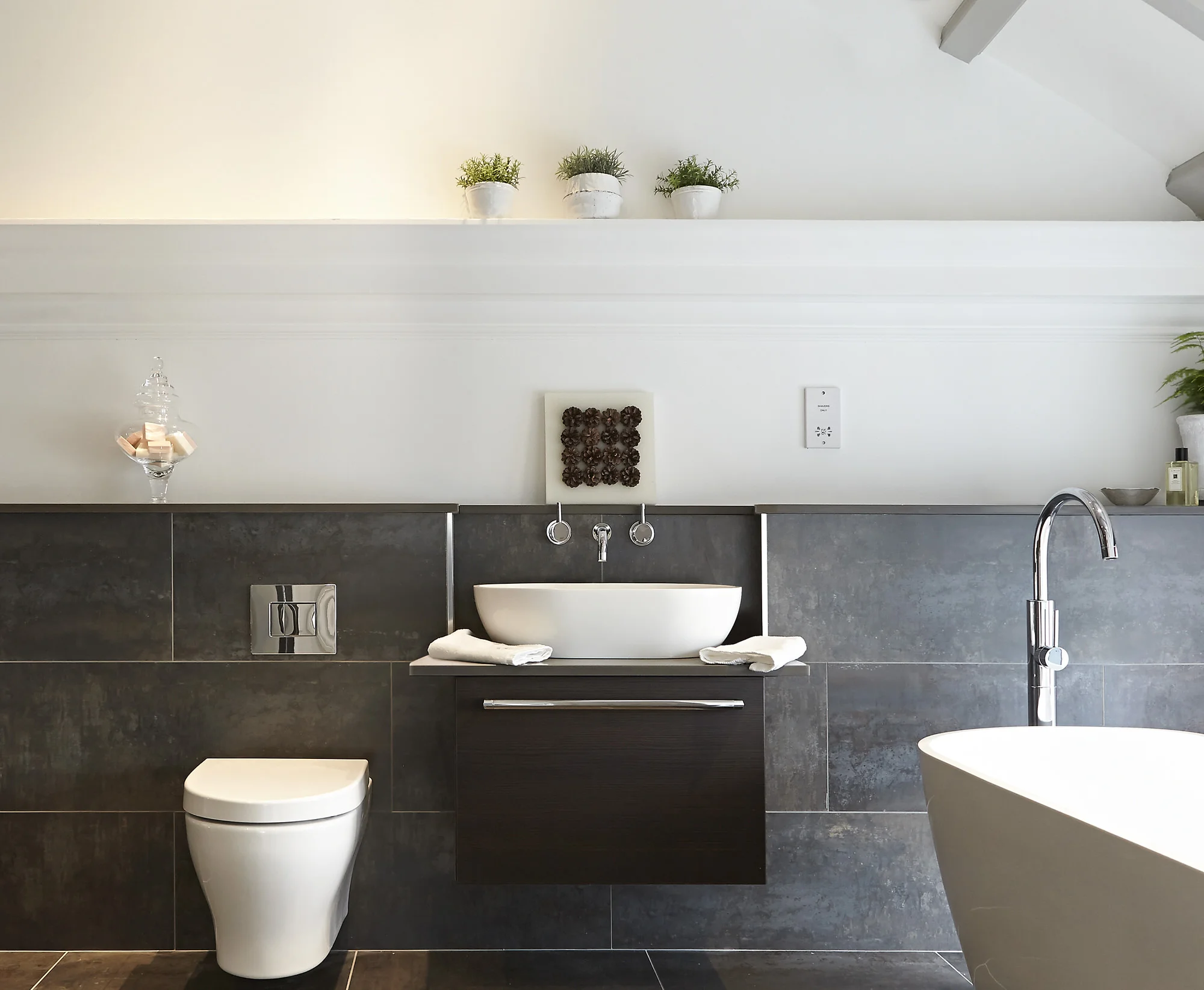 gallery_bathroom NEW.jpg
