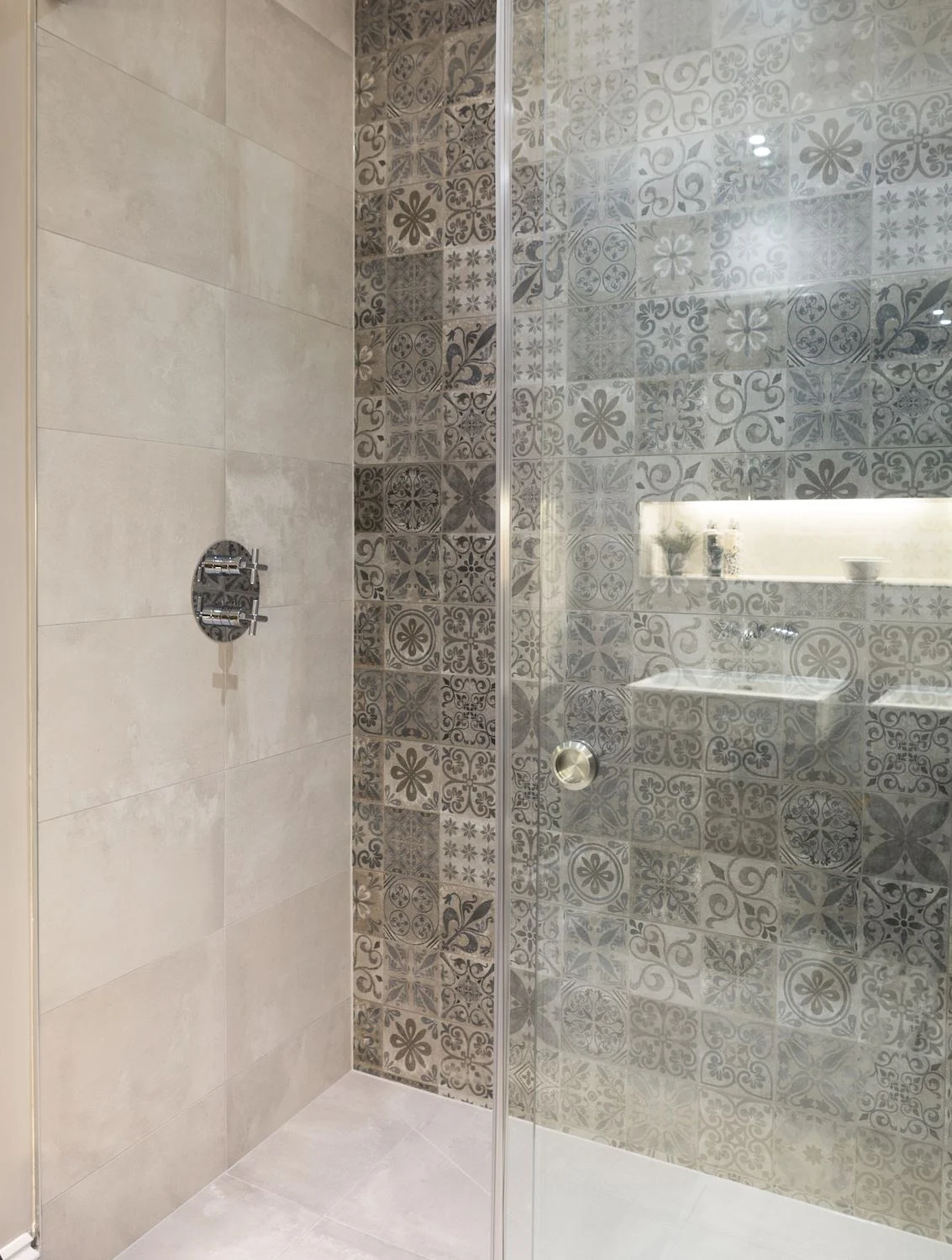bathroom-2.jpg