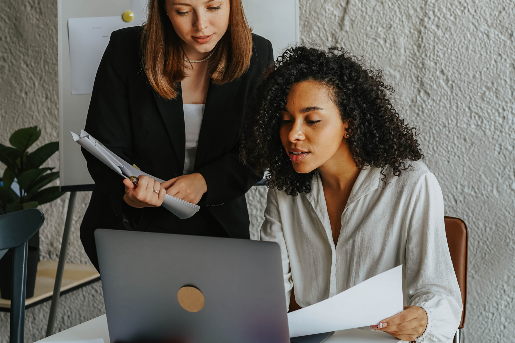 AI Advantage: Strengthen Your Resume &amp; LinkedIn Profile